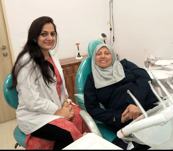 dr priyanka khanna lajpat nagar, dentist lajpat nagar